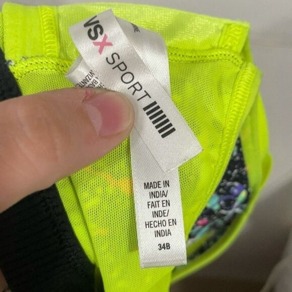 Victoria’s Secret Sport 34B High Impact Sports Bra - Picture 4 of 4